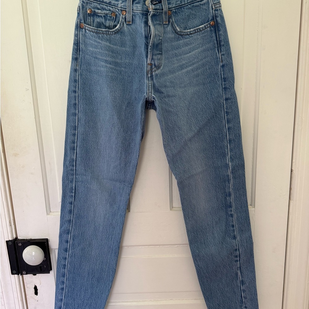 Levi’s Wedgie high rise straight jeans